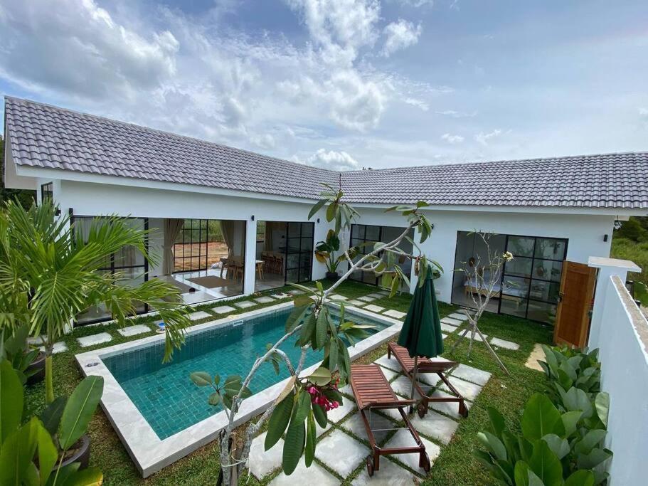 קואנטאן Allure Villa Cempaka Private Pool מראה חיצוני תמונה